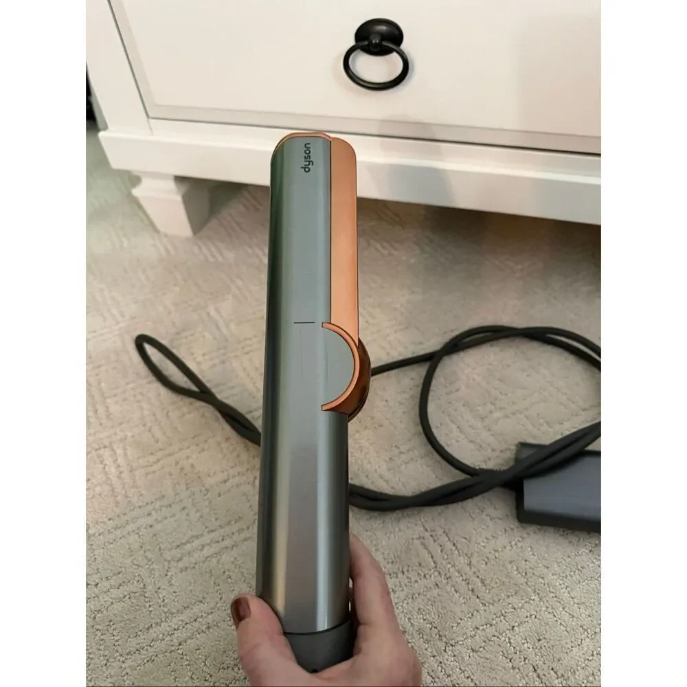 Dyson Airstrait™ Hair Straightener: Wet-To-Dry Styling